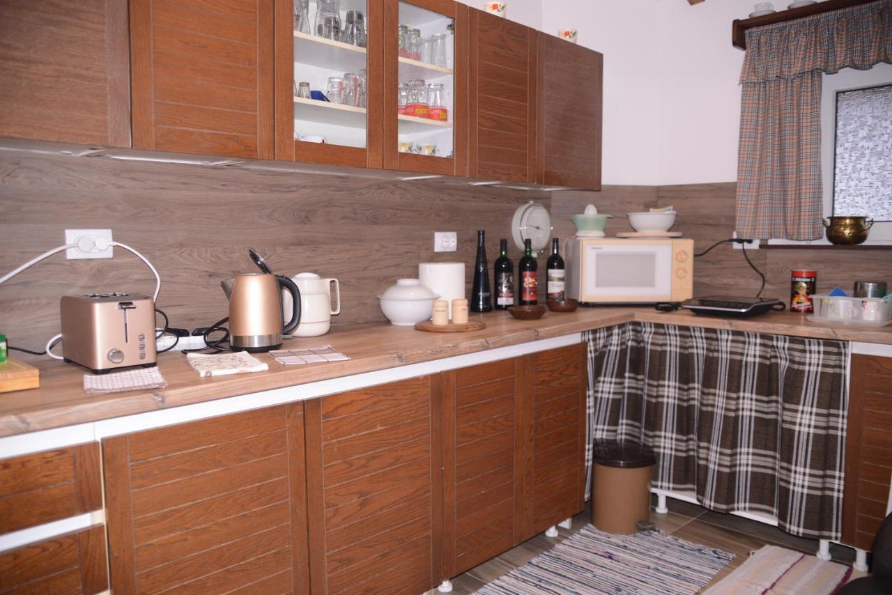 Holiday home Vikend Kuca Maksimovic